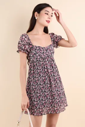 AMARA CRINKLED VINTAGE FLORAL DRESS IN BLACK/PINK