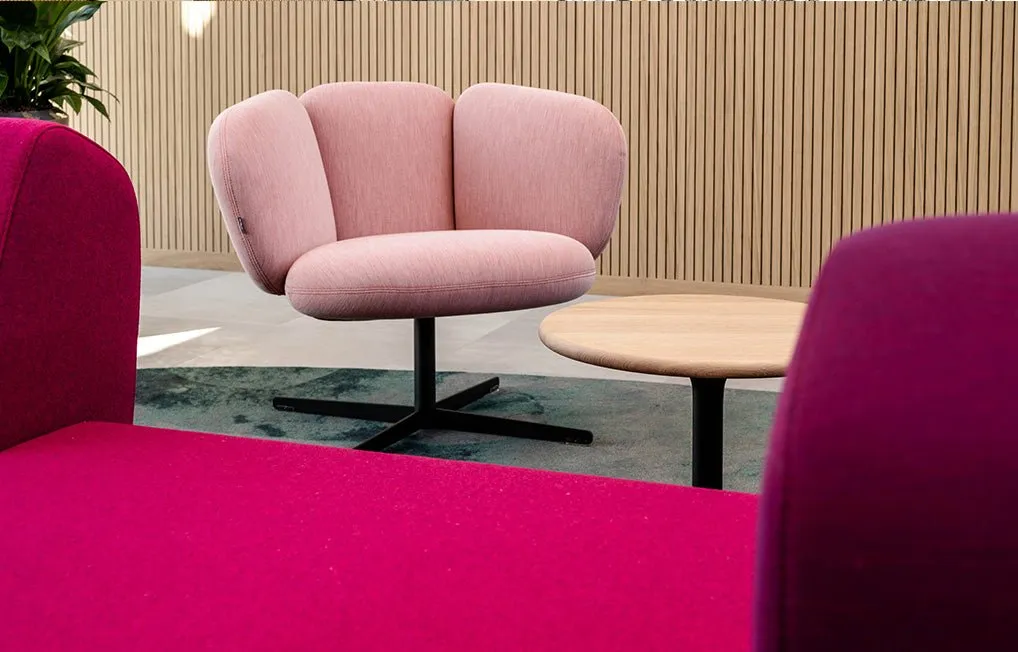 Bras Easy Chair by Artifort